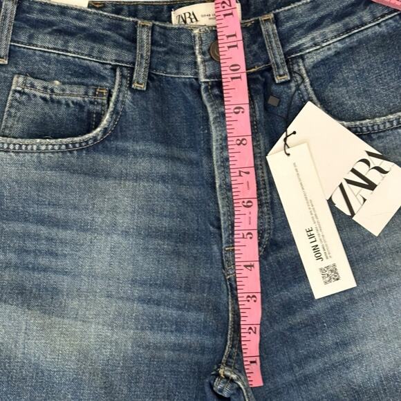 Zara The High Waist Slim Fit Straight Leg Button Fly Jeans Medium Blue SZ 8 NEW - Picture 5 of 12